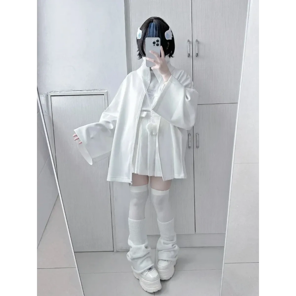 White Oversized Harajuku Hoodie – Embroidered Y2K Aesthetic Zip-Up